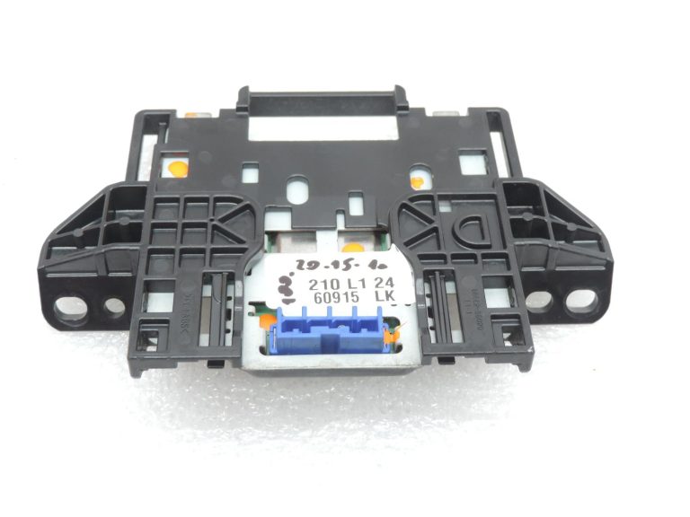 „Toyota Corolla E21“ GPS navigācijas antena 8686002080