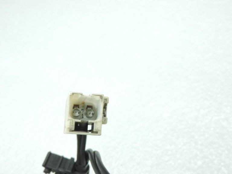 „Toyota Corolla E21“ GPS navigācijas antenas vadu komplekts 8610102F40