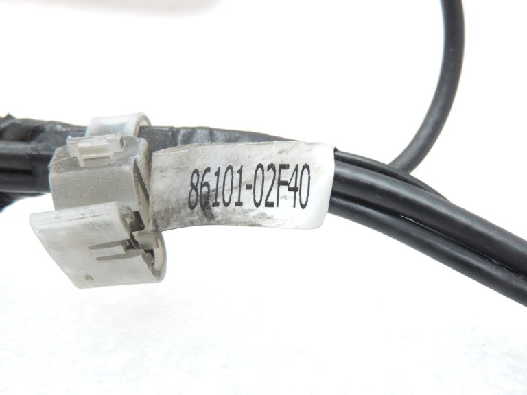 „Toyota Corolla E21“ GPS navigācijas antenas vadu komplekts 8610102F40