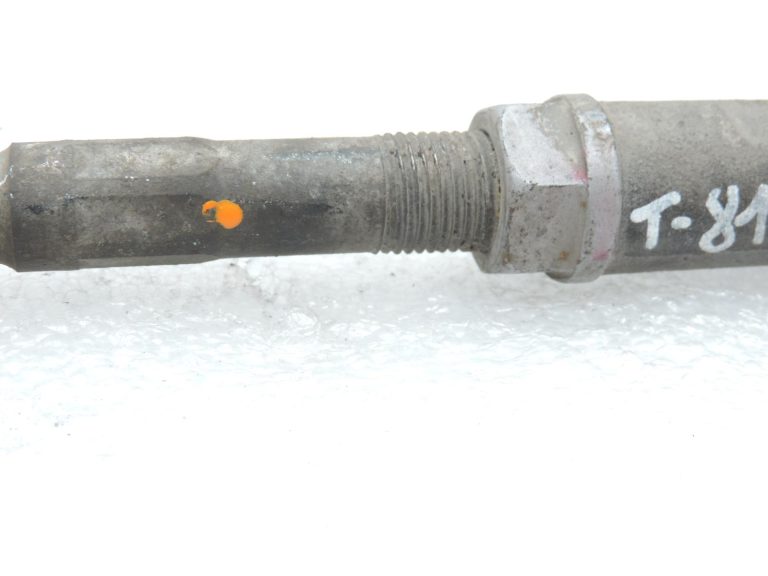 OE Toyota Corolla E21 priekšējā labā puses stūres stieņa 45046F9010