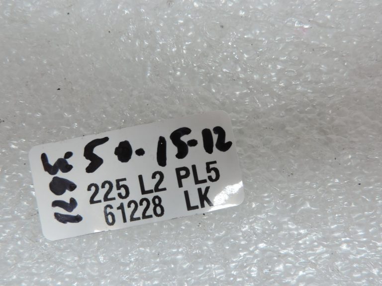 OE Toyota Corolla E21 priekšējā labā puses stūres stieņa 45046F9010