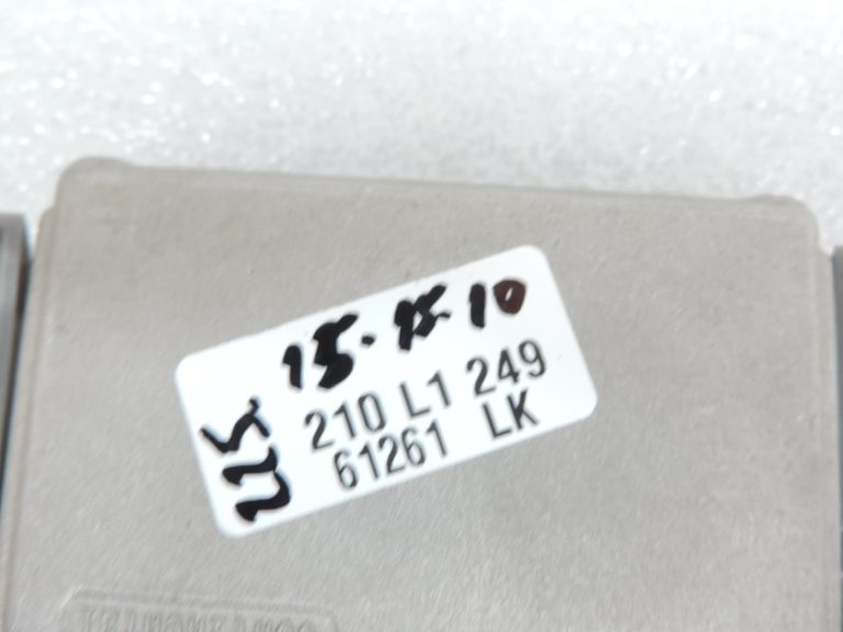 Oe Toyota Yaris IV XP210 priekšējā kamera, sensoru priekšā 8646C0W040