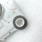 OE Toyota Corolla E21 priekšējā kreisā durvju slēdzene 6904002491