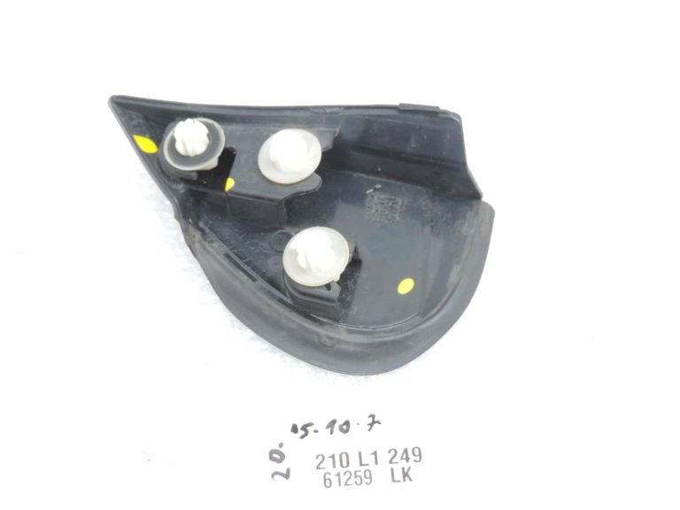 Oe Toyota Yaris IV XP210 A-staba ārējais apvalks, labais 60117K0010