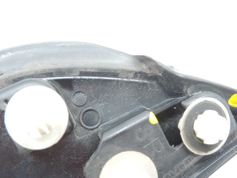 Oe Toyota Yaris IV XP210 A-staba ārējais apvalks, labais 60117K0010