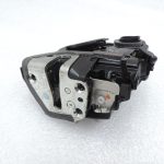 OE Toyota Corolla E21 aizmugurējā kreisā durvju slēdzene 6906002610