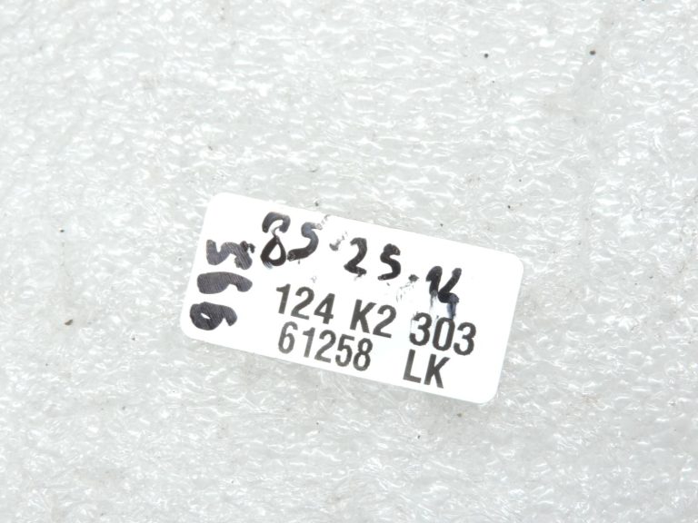 OE Toyota Corolla E21 priekšējie tīrītāju sviras komplekts 8521102430 8522102410
