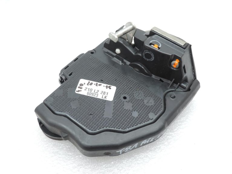 OE Toyota Corolla E21 aizmugurējās labās puses durvju slēdzene 6905002610
