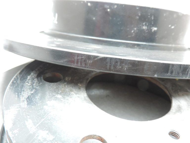 OE Toyota Corolla E21 aizmugurējās ass bremžu diski 4243102320