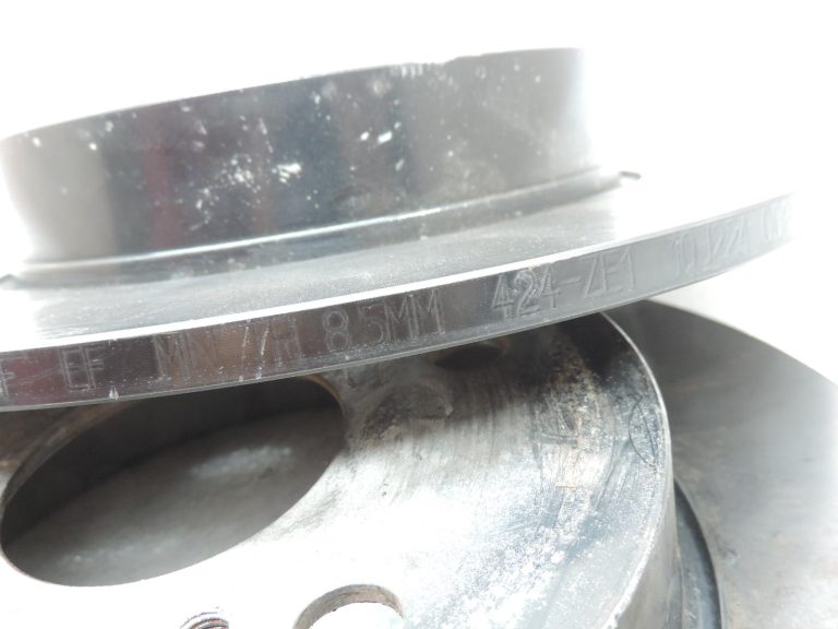 OE Toyota Corolla E21 aizmugurējās ass bremžu diski 4243102320