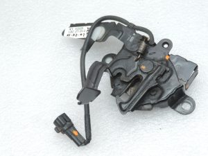 OE Toyota Corolla E21 motora pārsega slēdzene 5351002800