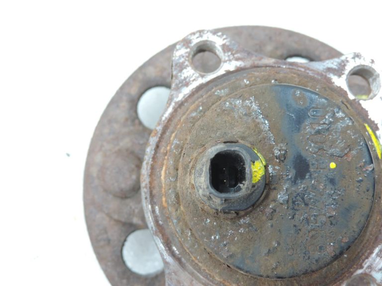 OE Toyota Corolla E21 riteņa rumba, riteņa gultnis, aizmugurē 4245002270