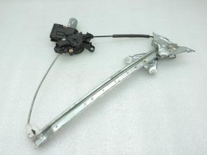 OE Toyota Corolla E21 priekšējā kreisā loga pacēlājs ar motoru 6982002741