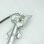 OE Toyota Corolla E21 priekšējā kreisā loga pacēlājs ar motoru 6982002741