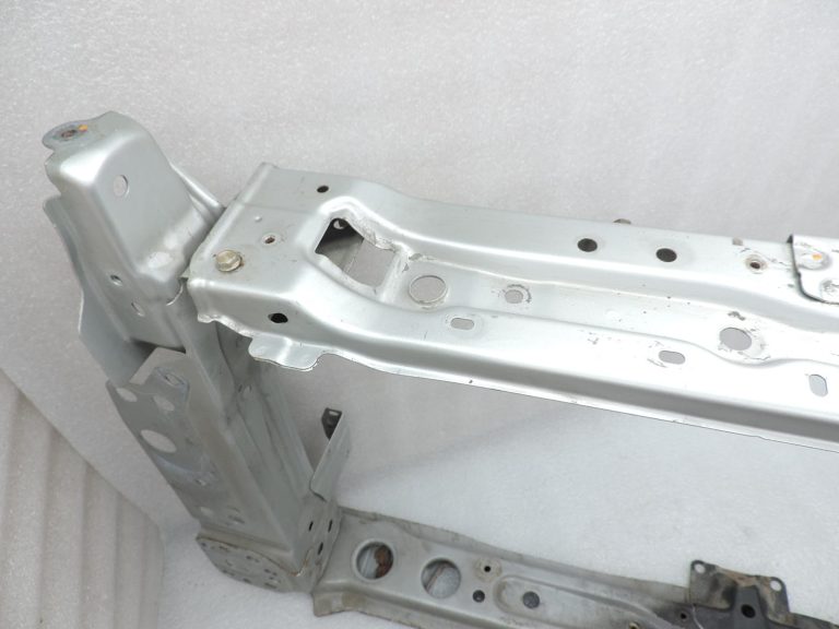 OE Toyota Corolla E21 1,2i 8NRFTS radiatora kronšteina rāmis 5302802060 5320502320
