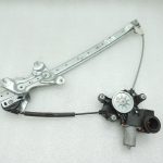 OE Toyota Corolla E21 priekšējā labā loga pacēlājs ar motoru 6982002741