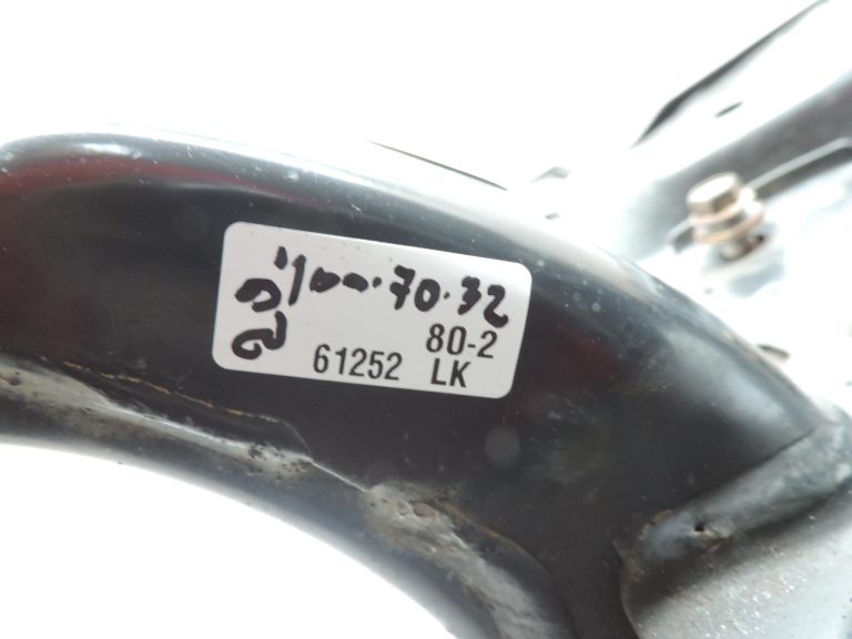 OE Toyota Corolla E21 1,2i 8NRFTS priekšējās ass balsts 5120102240