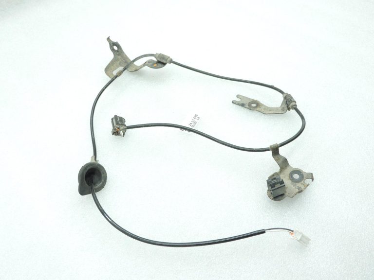 Oe Toyota Yaris IV XP210 apgriezienu sensora ABS kabelis, aizmugurē labajā pusē 89516K0030