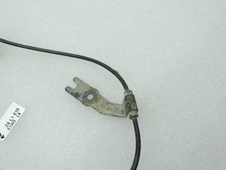 Oe Toyota Yaris IV XP210 apgriezienu sensora ABS kabelis, aizmugurē labajā pusē 89516K0030