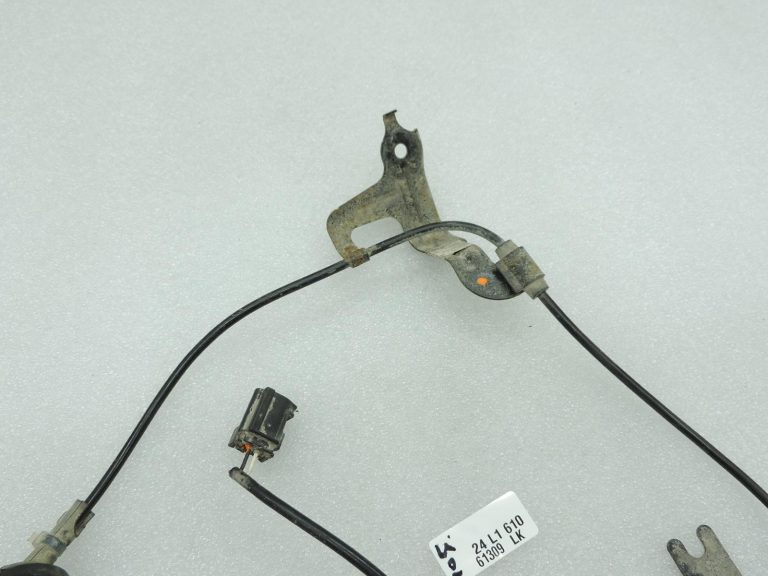 Oe Toyota Yaris IV XP210 apgriezienu sensora ABS kabelis, aizmugurē labajā pusē 89516K0030