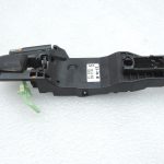 OE Toyota Corolla E21 ārējā durvju roktura kronšteins, aizmugurē labajā pusē 6920302400