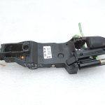 OE Toyota Corolla E21 ārējā durvju roktura kronšteins, aizmugurē labajā pusē 6920302400
