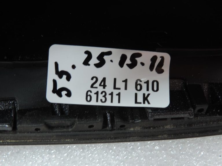 Oe Toyota Yaris IV XP210 antenas pamatnes apvalks 86077K0010B1 krāsa 1G3