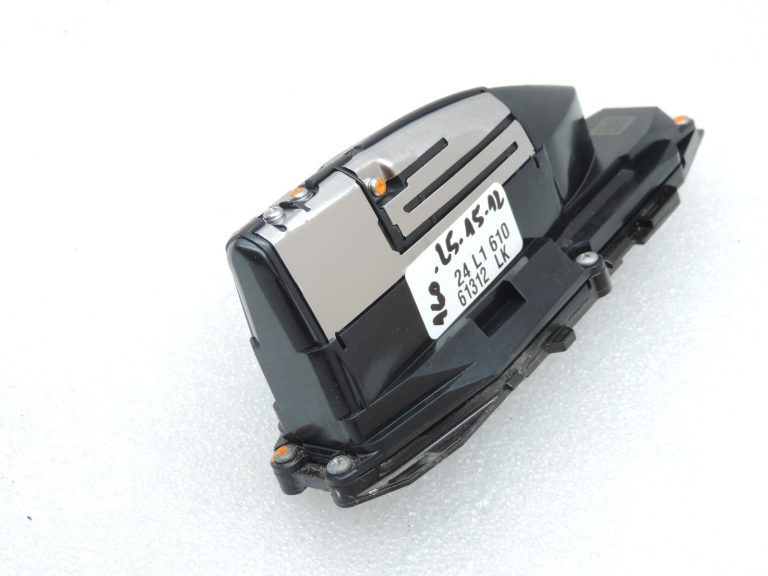 Oe Toyota Yaris IV XP210 antenas pamatne jumta antenai 867600d010