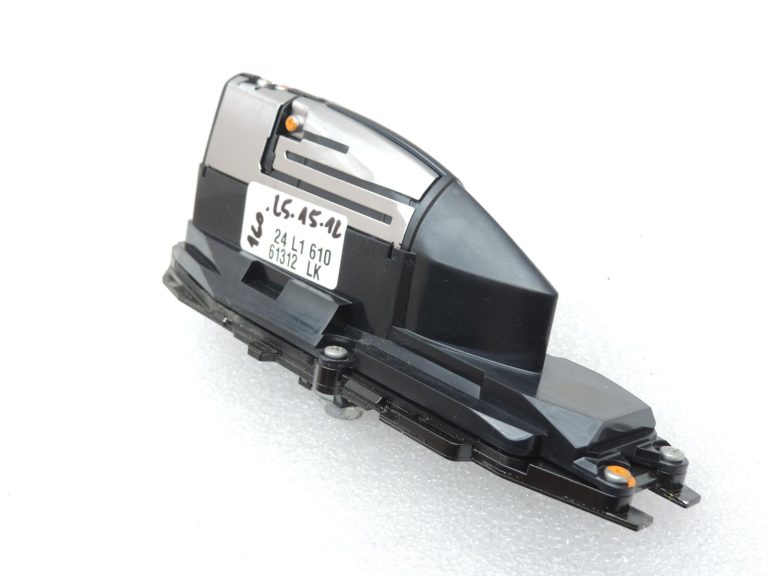 Oe Toyota Yaris IV XP210 antenas pamatne jumta antenai 867600d010