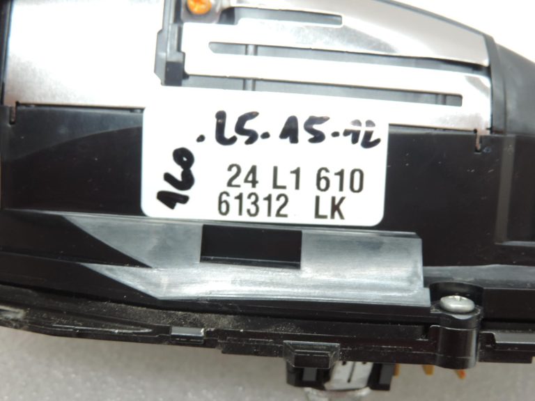 Oe Toyota Yaris IV XP210 antenas pamatne jumta antenai 867600d010