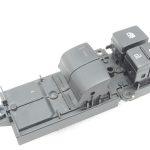 Oe Toyota Yaris IV XP210 logu pacēlāju slēdzis 84040K0030 84040-K0030