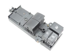 Oe Toyota Yaris IV XP210 logu pacēlāju slēdzis 84040K0030 84040-K0030