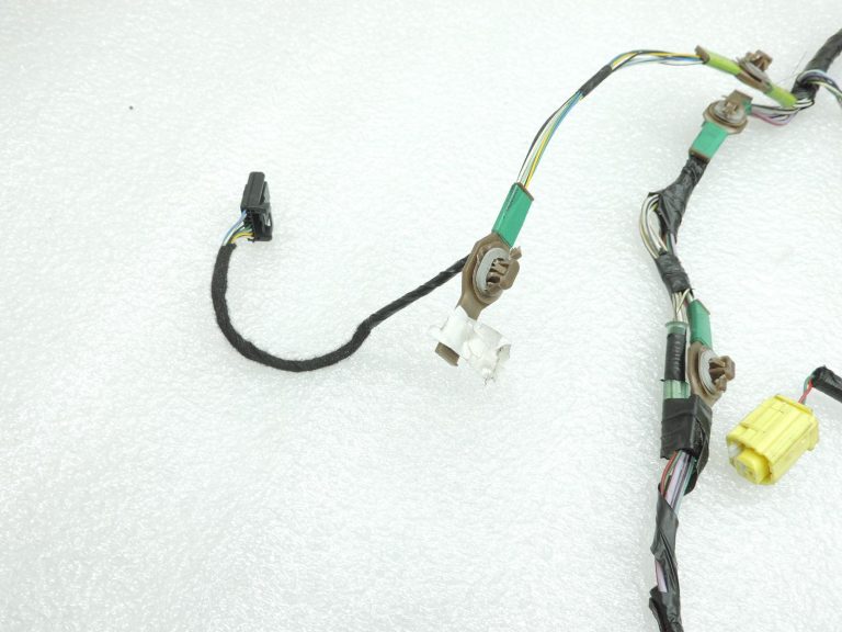 OE Toyota Corolla E21 priekšējā labās puses durvju vadu kopne 821510ZL80 Door wiring