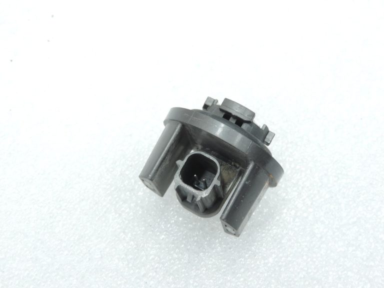 Oe Toyota Yaris IV XP210 LED lampa LED LR4B 8153615120 8196570010