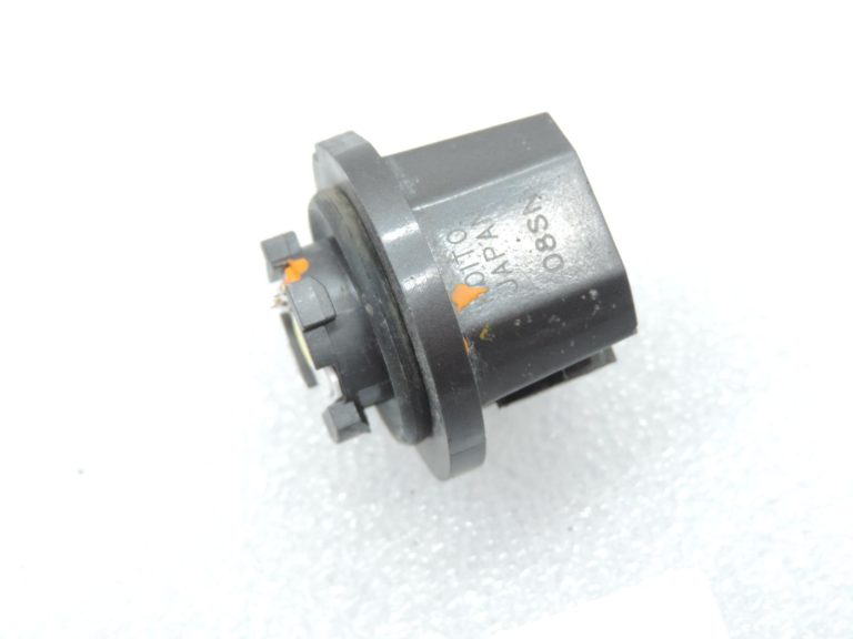 Oe Toyota Yaris IV XP210 LED lampa LED LR4B 8153615120 8196570010