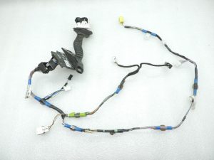 OE Toyota Corolla E21 priekšējā kreisā durvju vadu kopne 821520ZK30 Durvju vadu kopne
