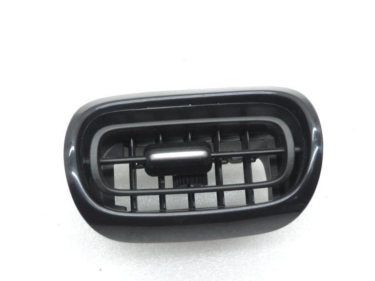 Oe Toyota Yaris IV XP210 paneļa gaisa pūtējs labajā pusē 55650K0050B0