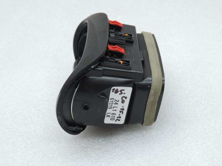 Oe Toyota Yaris IV XP210 instrumentu paneļa gaisa padeves sprausla (kreisajā pusē) 55660K0050B0