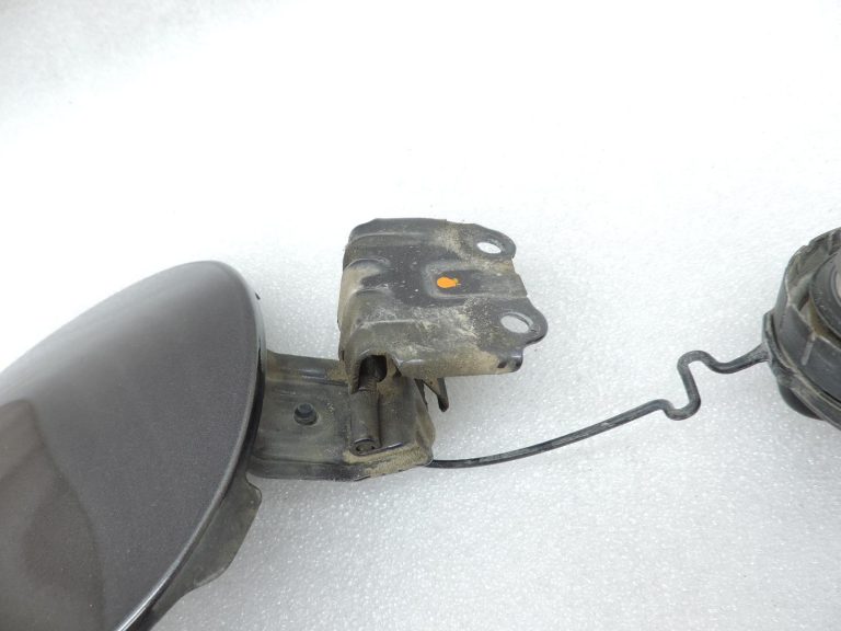 Oe Toyota Yaris IV XP210 degvielas tvertnes vāciņš, krāsa 1G3 77350K0020