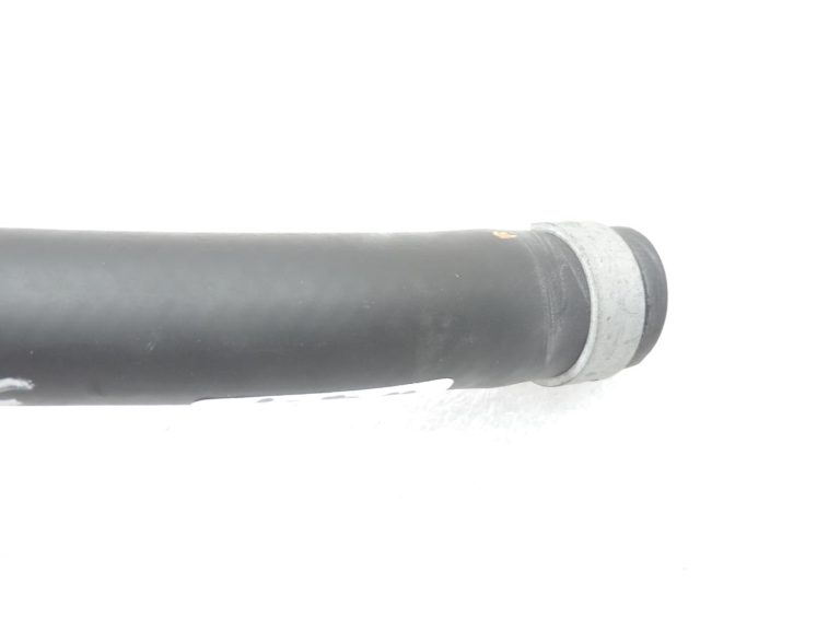Toyota Corolla E21 1,2i 8NRFTS apkures dzesēšanas šķidruma caurule 8724502R30