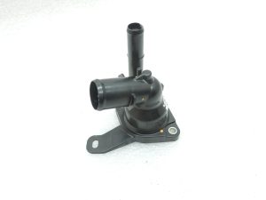 Toyota Corolla E21 1,2i 8NRFTS termostata korpuss 1603147030 termostats