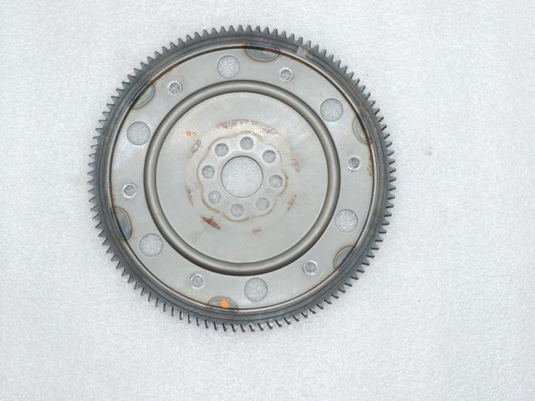 Toyota Corolla E21 1,2i 8NRFTS benzīna motora svārsta disks 3210112100