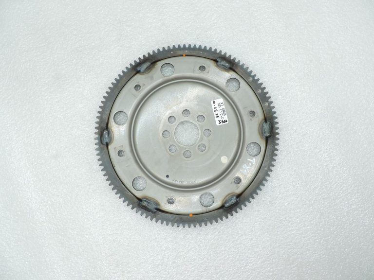 Toyota Corolla E21 1,2i 8NRFTS benzīna motora svārsta disks 3210112100