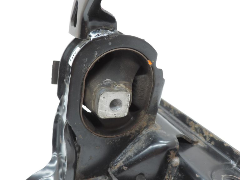 Toyota Corolla E21 1,2i 8NRFTS benzīna dzinēja balsts (kreisais) 123720Y192