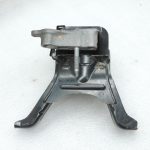 Toyota Corolla E21 1,2i 8NRFTS benzīna dzinēja gultnis, dzinēja kronšteins, labais 123050Y151