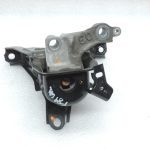 Toyota Corolla E21 1,2i 8NRFTS benzīna dzinēja gultnis, dzinēja kronšteins, labais 123050Y151