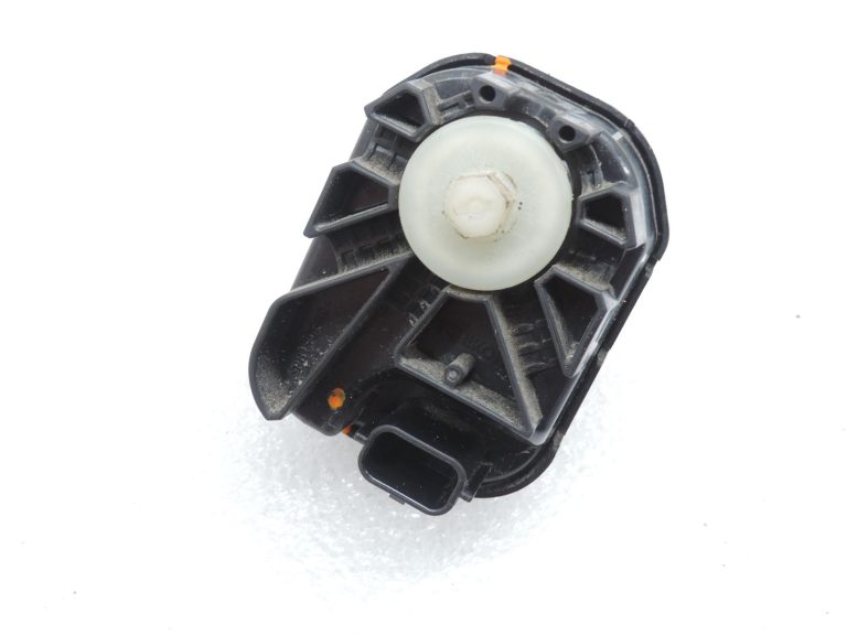 OE Toyota Corolla E21 priekšējā luktura regulēšanas motors LWR 8566168011