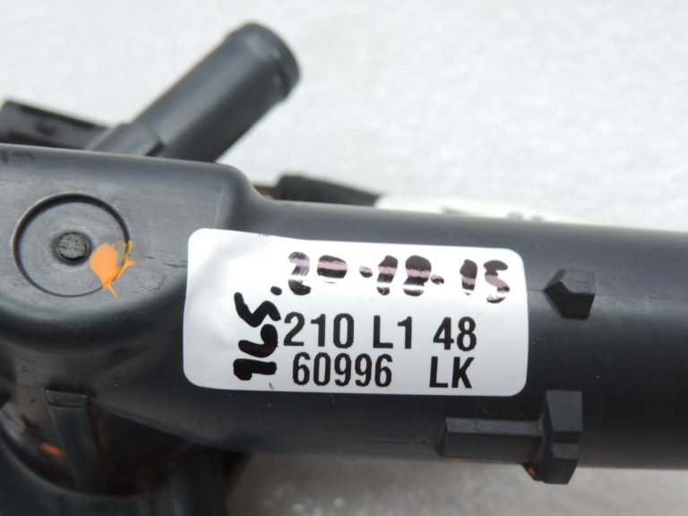 OE Toyota Corolla E21 1,2i 8NRFTS dzesēšanas šķidruma savienotājvārsts, dzesēšanas šķidruma atloks 1633147050
