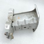 OE Toyota Corolla E21 1,2i 8NRFTS trieciena amortizators priekšā labajā pusē 5701302190