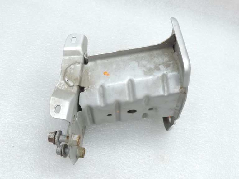 OE Toyota Corolla E21 1,2i 8NRFTS trieciena amortizators priekšā labajā pusē 5701302190
